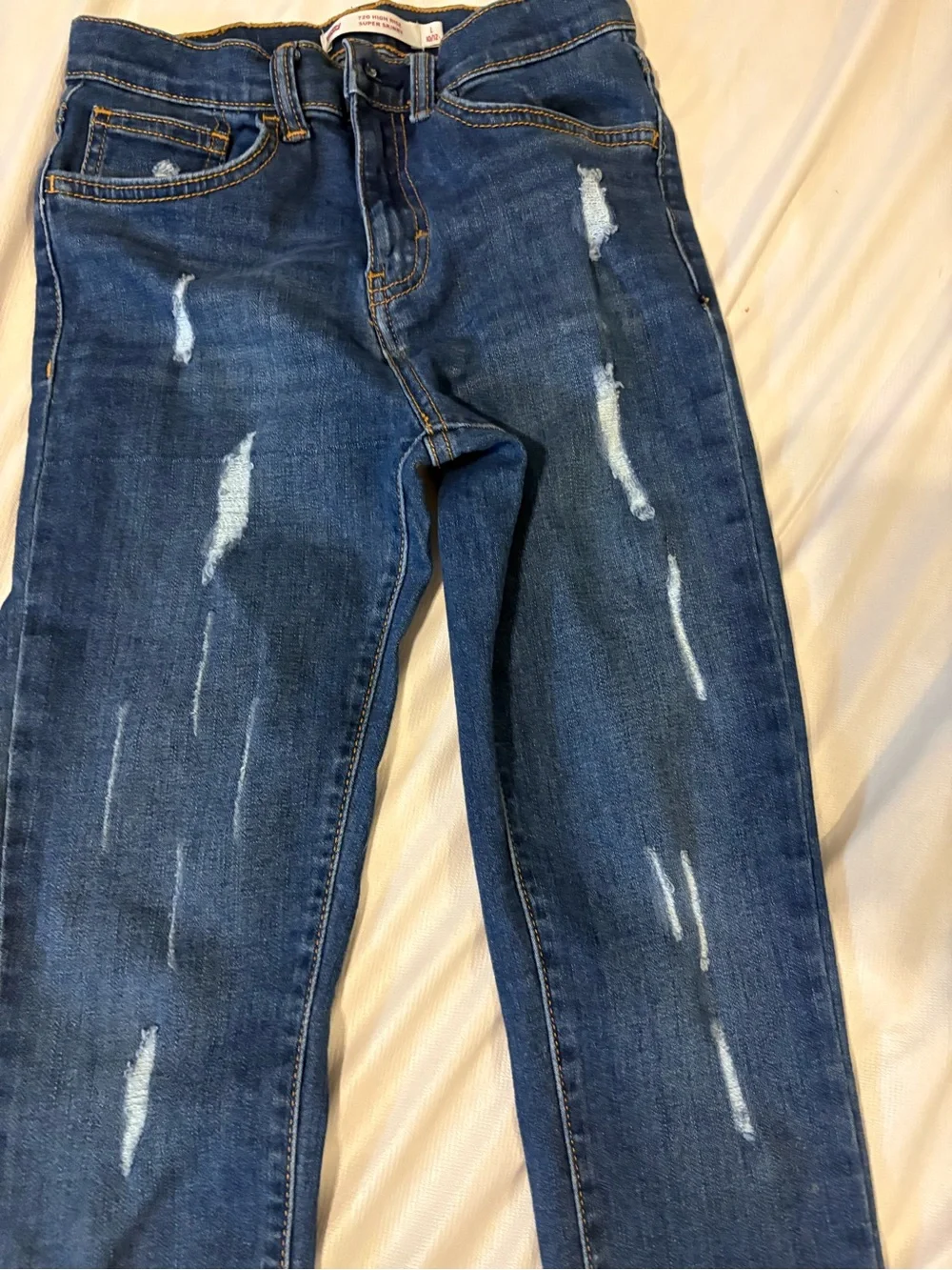 Levi's Girls Blue Distressed Back Pocket Jeans